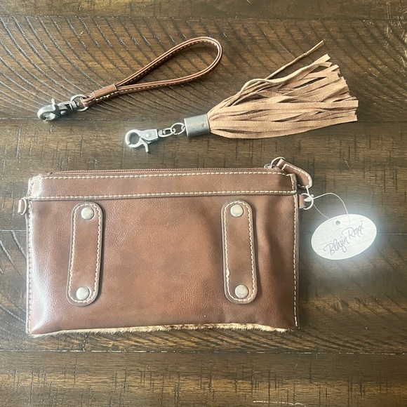 Blazin Roxx wristlet - Picture 2 of 4